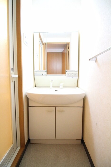 物件内観写真11　(洗面)