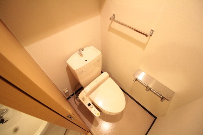 物件内観写真10　(トイレ)