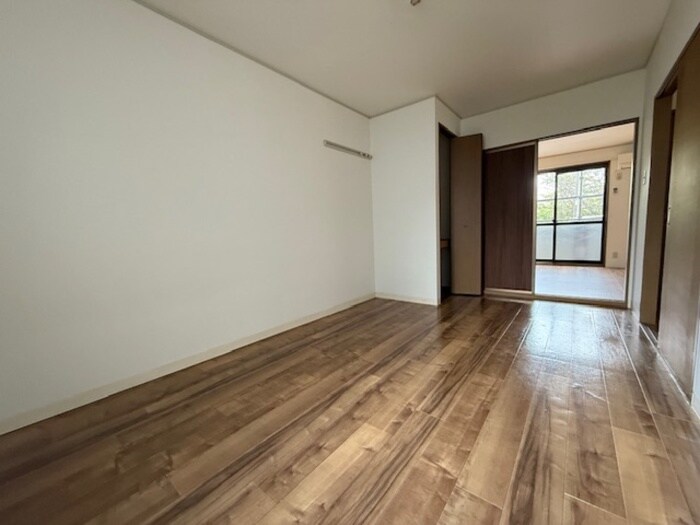 物件内観写真5　(居室)