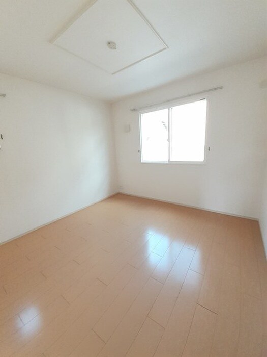 物件内観写真6　(居室)