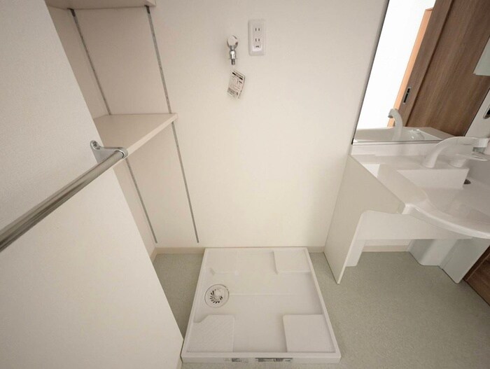 物件内観写真22　(洗濯機置場)