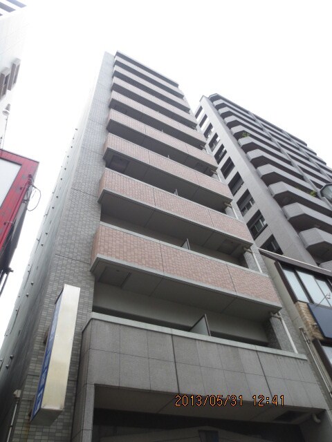 玉川ビルのエントランス部分