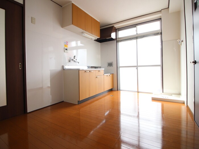 物件内観写真10　(居室)