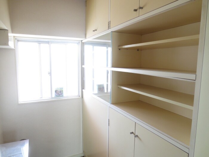 物件内観写真13　(収納)