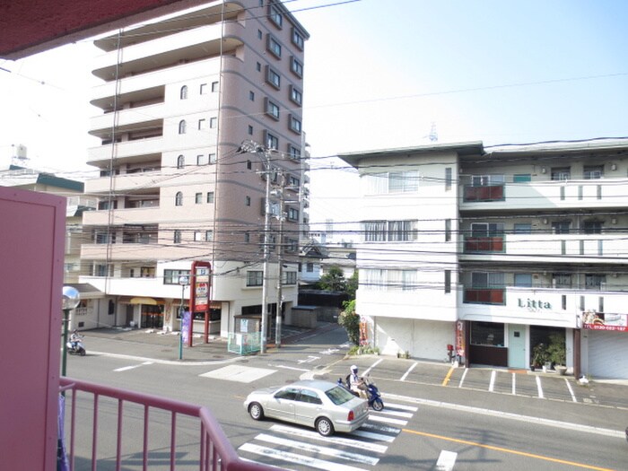 物件内観写真18　(室内からの展望)