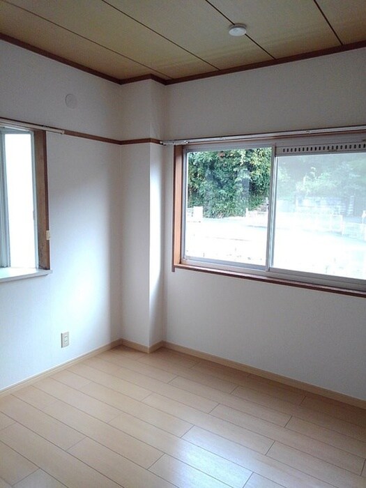 物件内観写真5　(居室)
