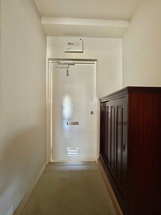 物件内観写真19　(玄関)