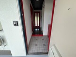 物件内観写真17　(玄関)