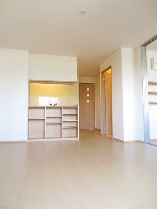 物件内観写真4　(居室)