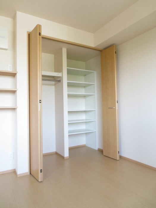 物件内観写真10　(収納)