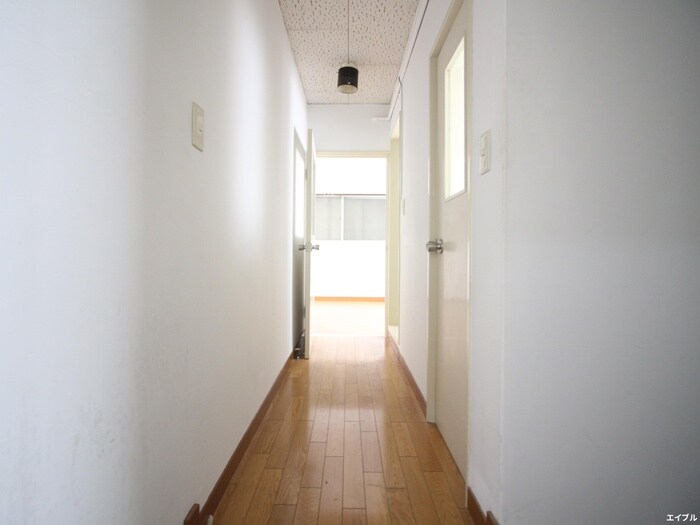 物件内観写真22　(廊下)