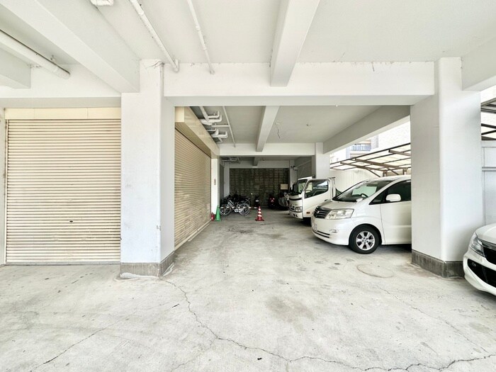 物件外観写真3　(駐輪場)