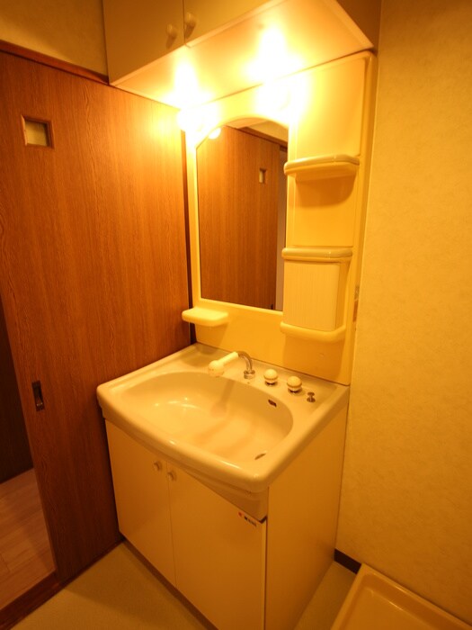 物件内観写真11　(洗面)