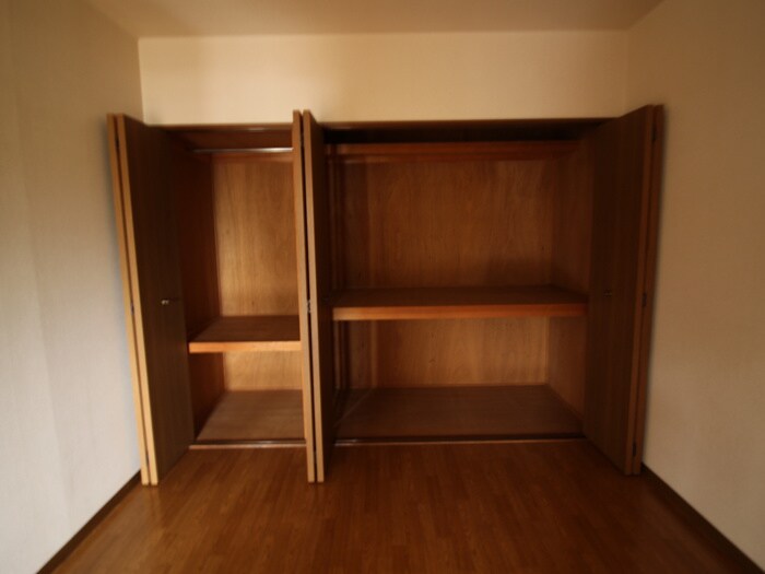 物件内観写真13　(収納)