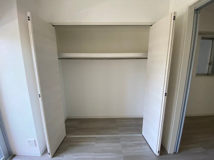 物件内観写真12　(収納)