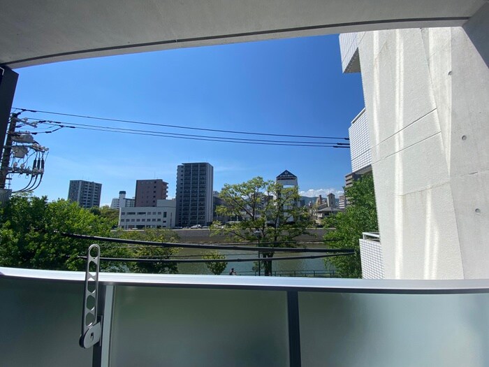 物件内観写真14　(室内からの展望)