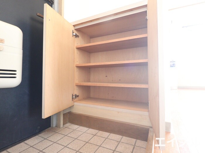 物件内観写真16　(靴箱)