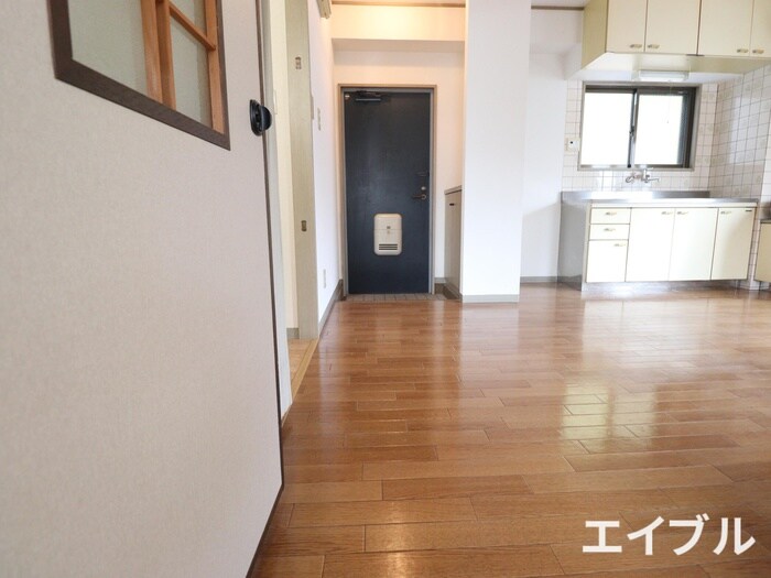 物件内観写真17　(廊下)