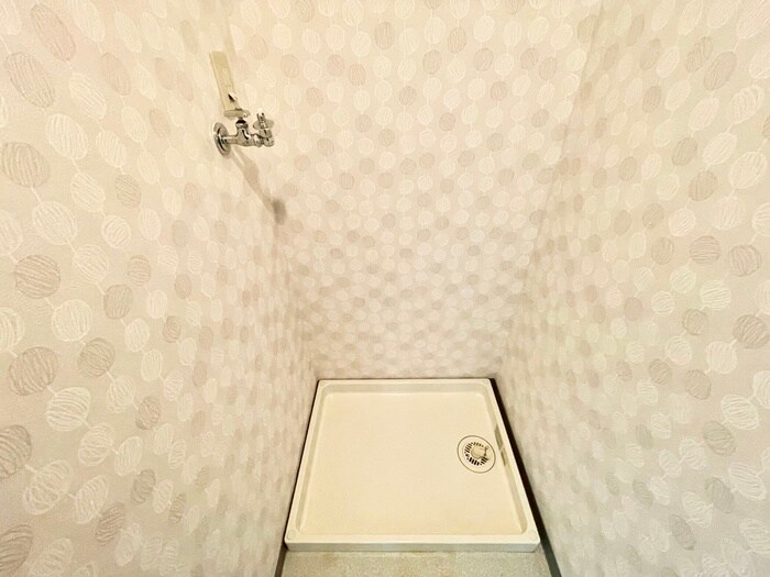 物件内観写真12　(洗濯機置場)