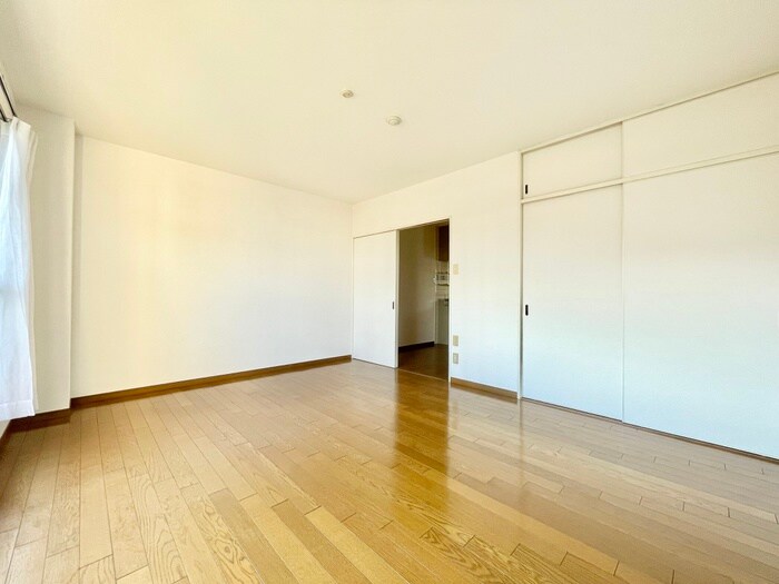 物件内観写真18　(居室)