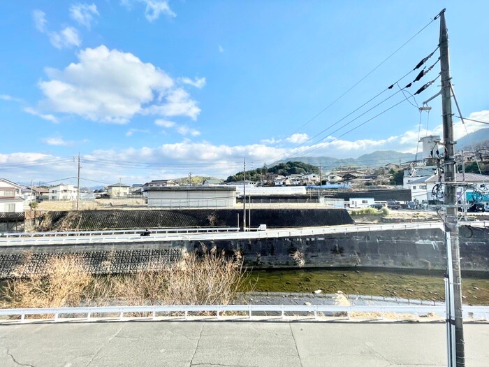 物件内観写真21　(室内からの展望)