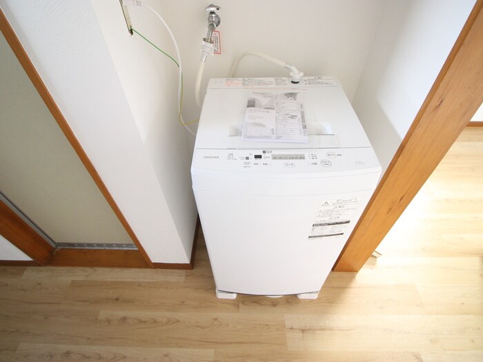 物件内観写真14　(洗濯機置場)