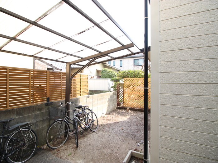 物件内観写真17　(室内からの展望)