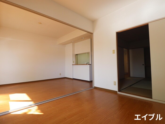 物件内観写真13　(居室)