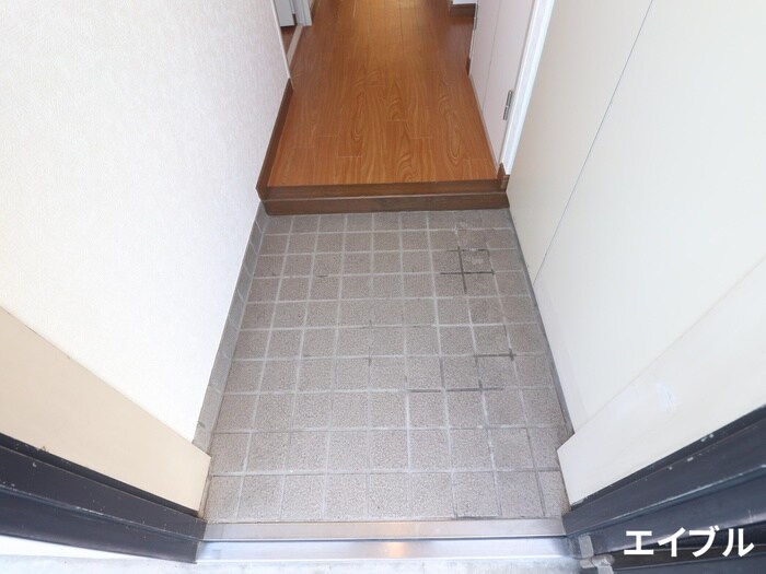 物件内観写真15　(玄関)