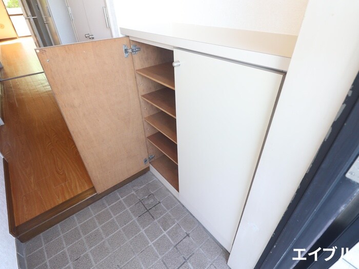 物件内観写真16　(靴箱)