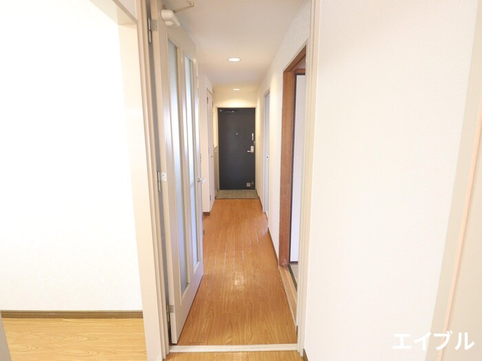 物件内観写真17　(廊下)