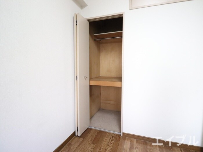 物件内観写真18　(収納)