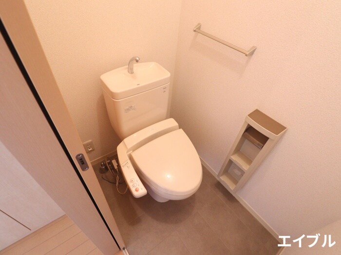 物件内観写真11　(トイレ)