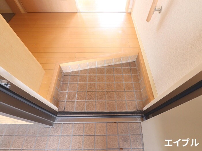 物件内観写真15　(玄関)