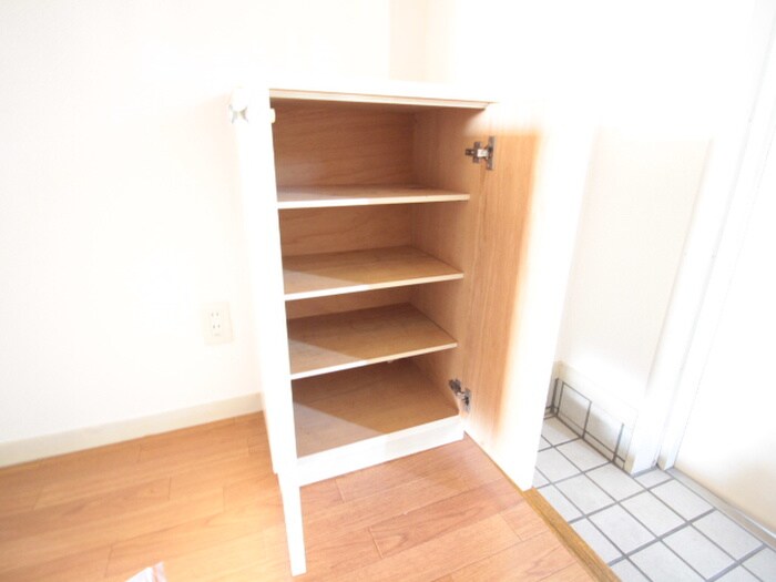 物件内観写真12　(靴箱)