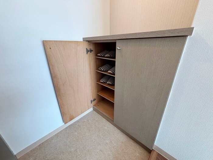 物件内観写真18　(靴箱)