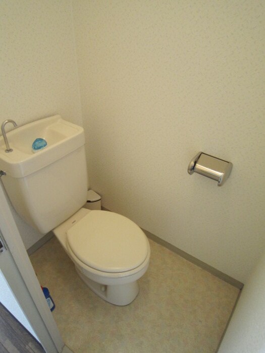 物件内観写真11　(トイレ)