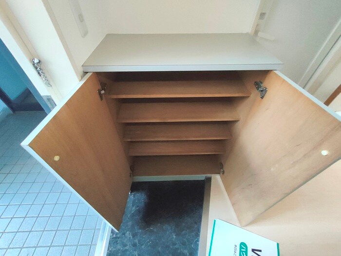 物件内観写真12　(靴箱)