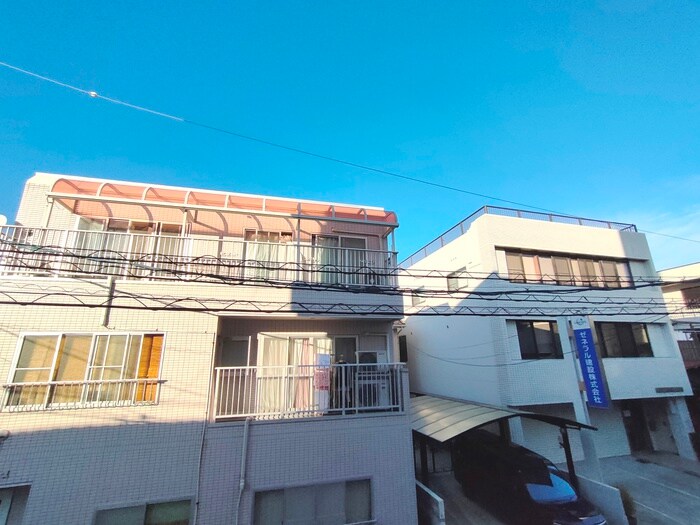 物件内観写真15　(室内からの展望)