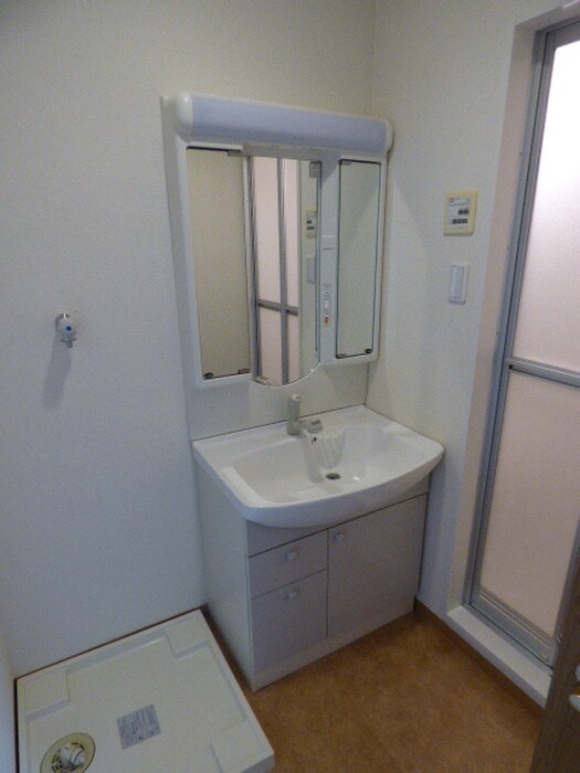 物件内観写真10　(洗面)