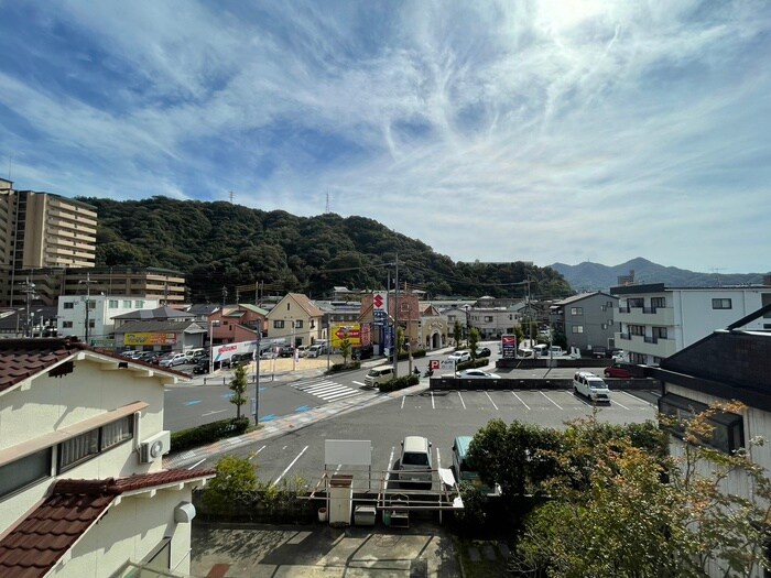 アスティーニ海田南の室内からの展望