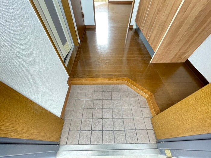 アスティーニ海田南の玄関