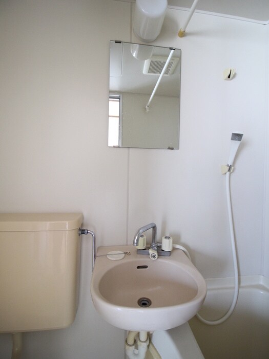 物件内観写真9　(洗面)