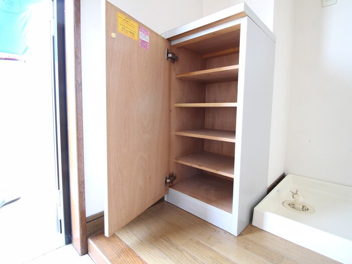 物件内観写真11　(靴箱)