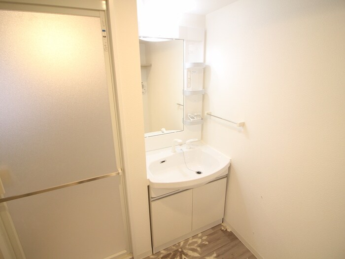 物件内観写真11　(洗面)