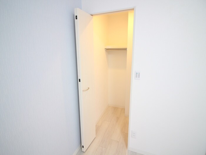 物件内観写真13　(収納)