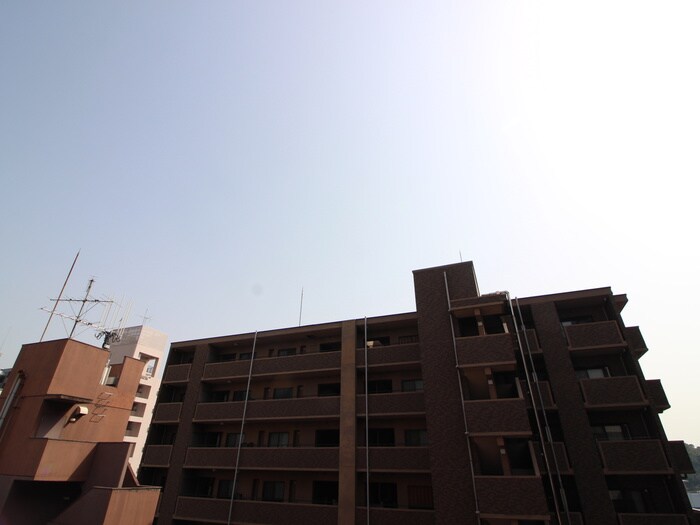 物件内観写真16　(室内からの展望)