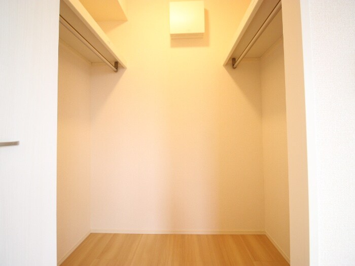 物件内観写真14　(収納)