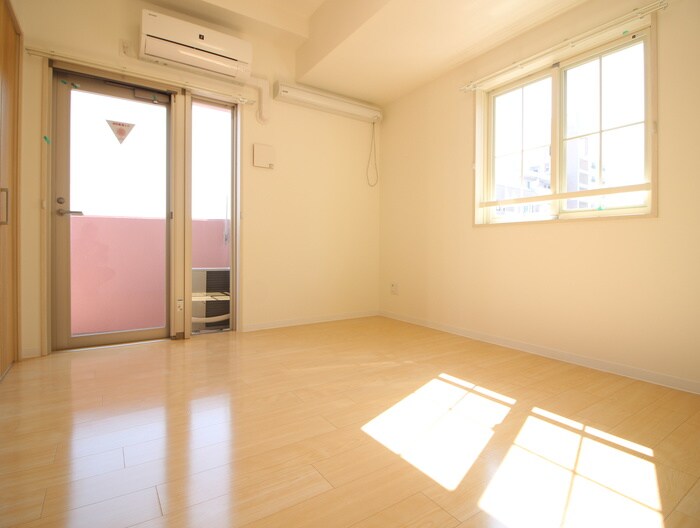 物件内観写真7　(居室)