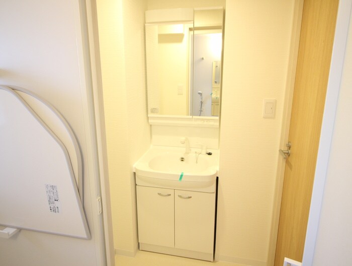 物件内観写真11　(洗面)